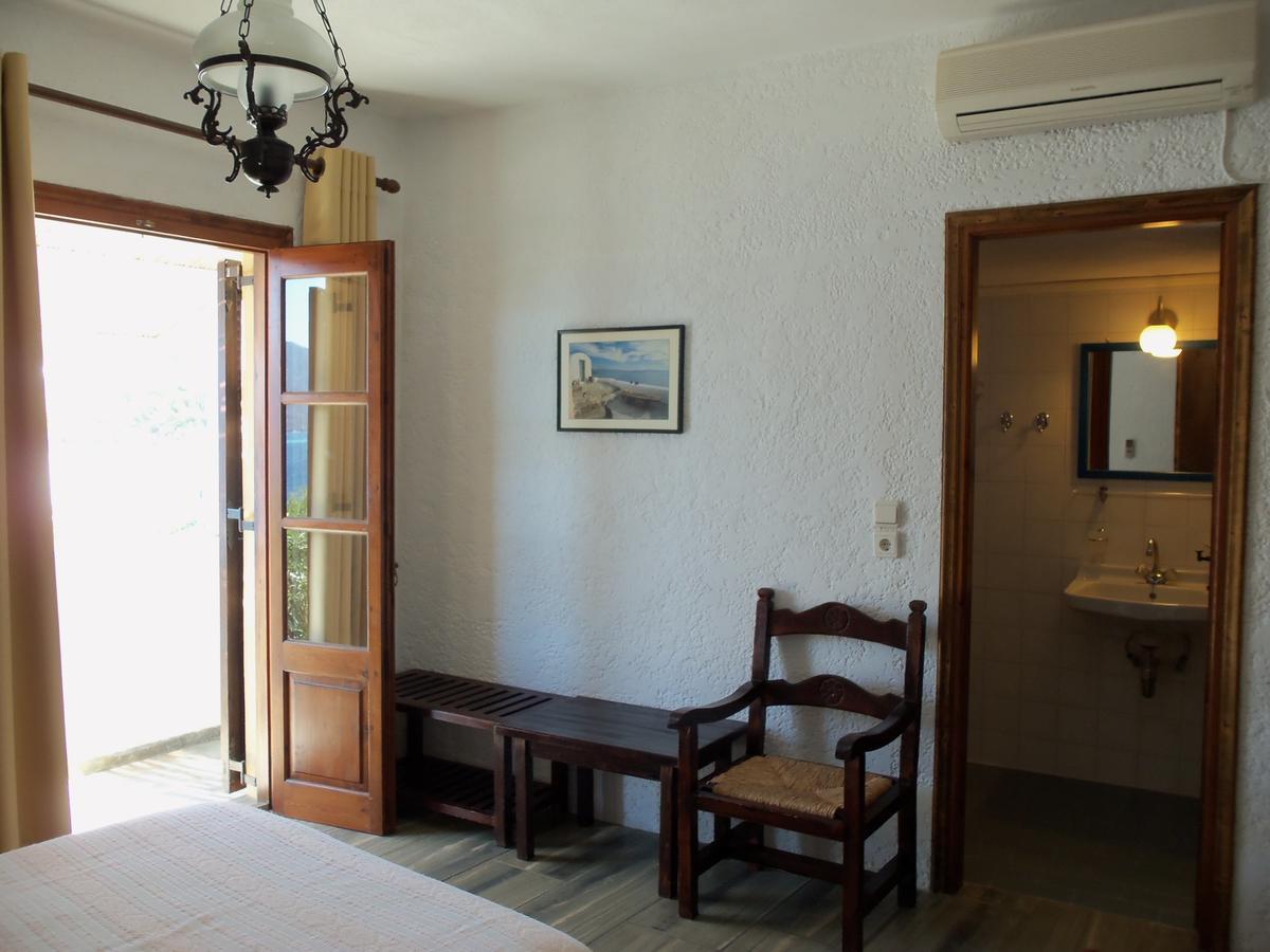 Alexandros Hotel Grikos Bay  Exterior photo